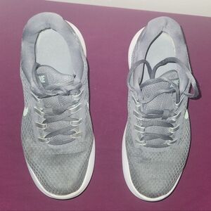 Nike Womens Lunar Converge Fresh Mint Color Running Shoes Size 9